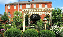 Luxury Breeders' Cup 2025 Hotel Packages at Gratz Park Inn