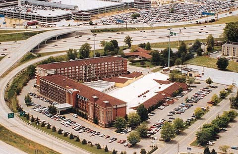 Luxury Kentucky Derby 2025 Hotel Packages at Crowne Plaza Hotel