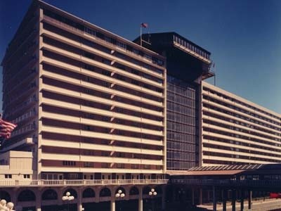Luxury Kentucky Derby 2025 Jockey Package at Galt House Hotel